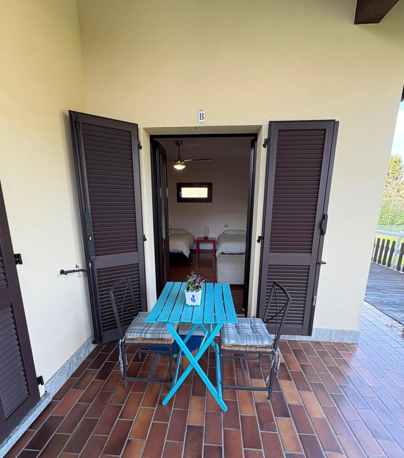 B&B Il Ciliegio Lomnago Exteriör bild