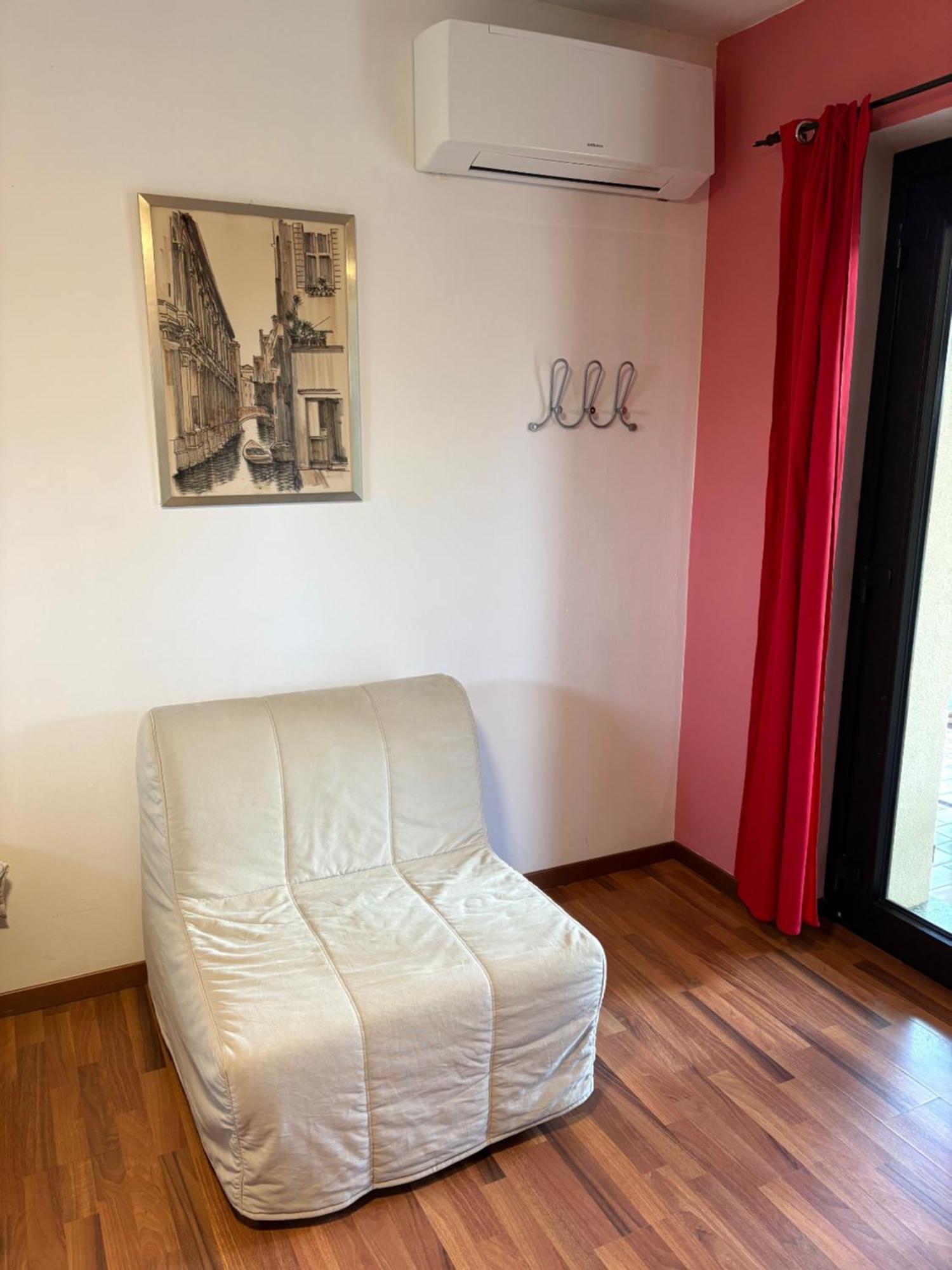 B&B Il Ciliegio Lomnago Exteriör bild
